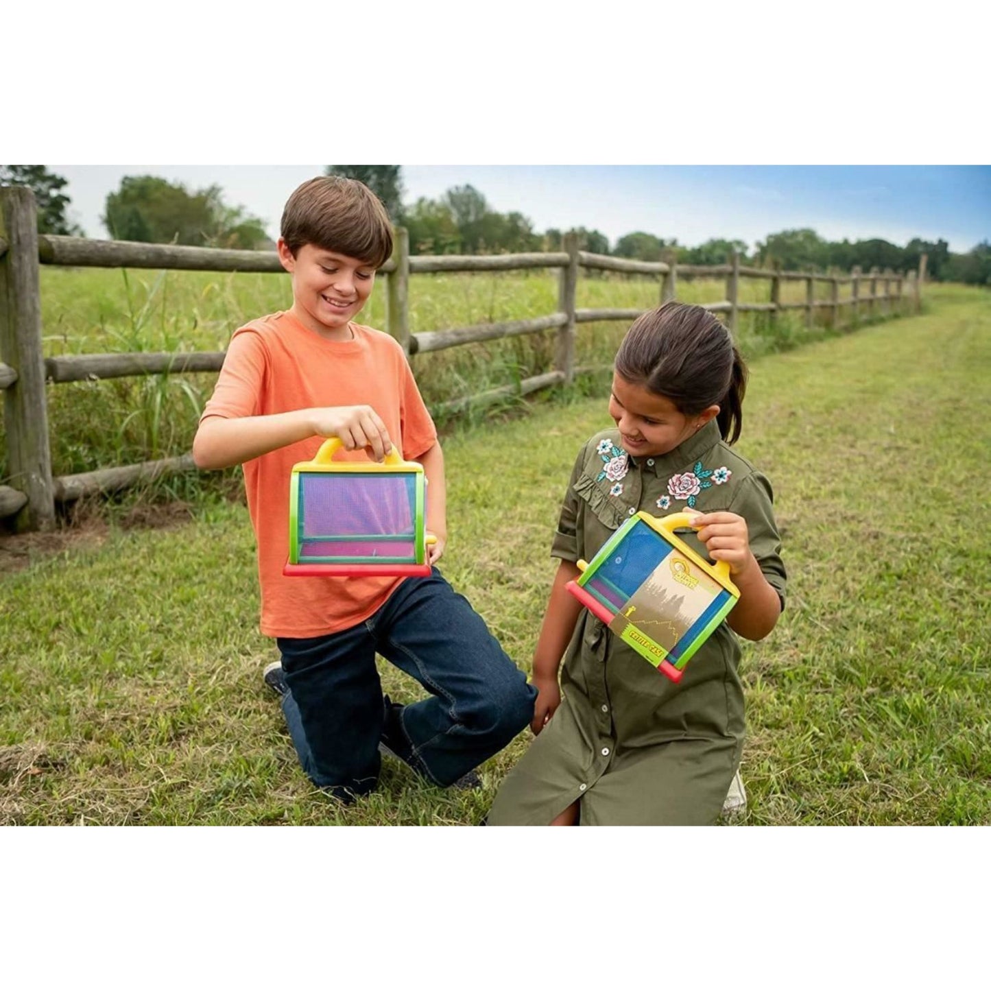Toysmith Critter Case Outdoor Education Discovery Backyard Insect Exploration