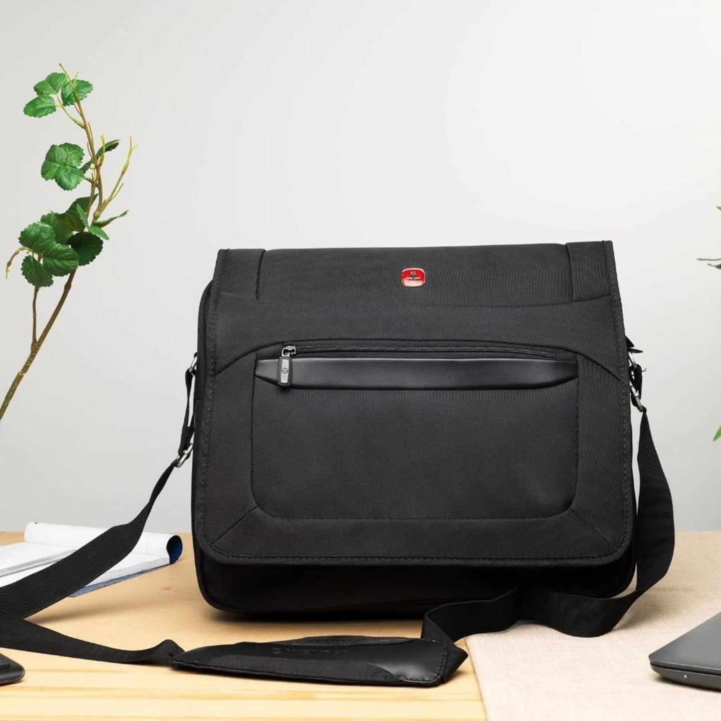 Wenger 16 inch Business Messenger Bag with Shoulder Strap Padded Laptop Pocket