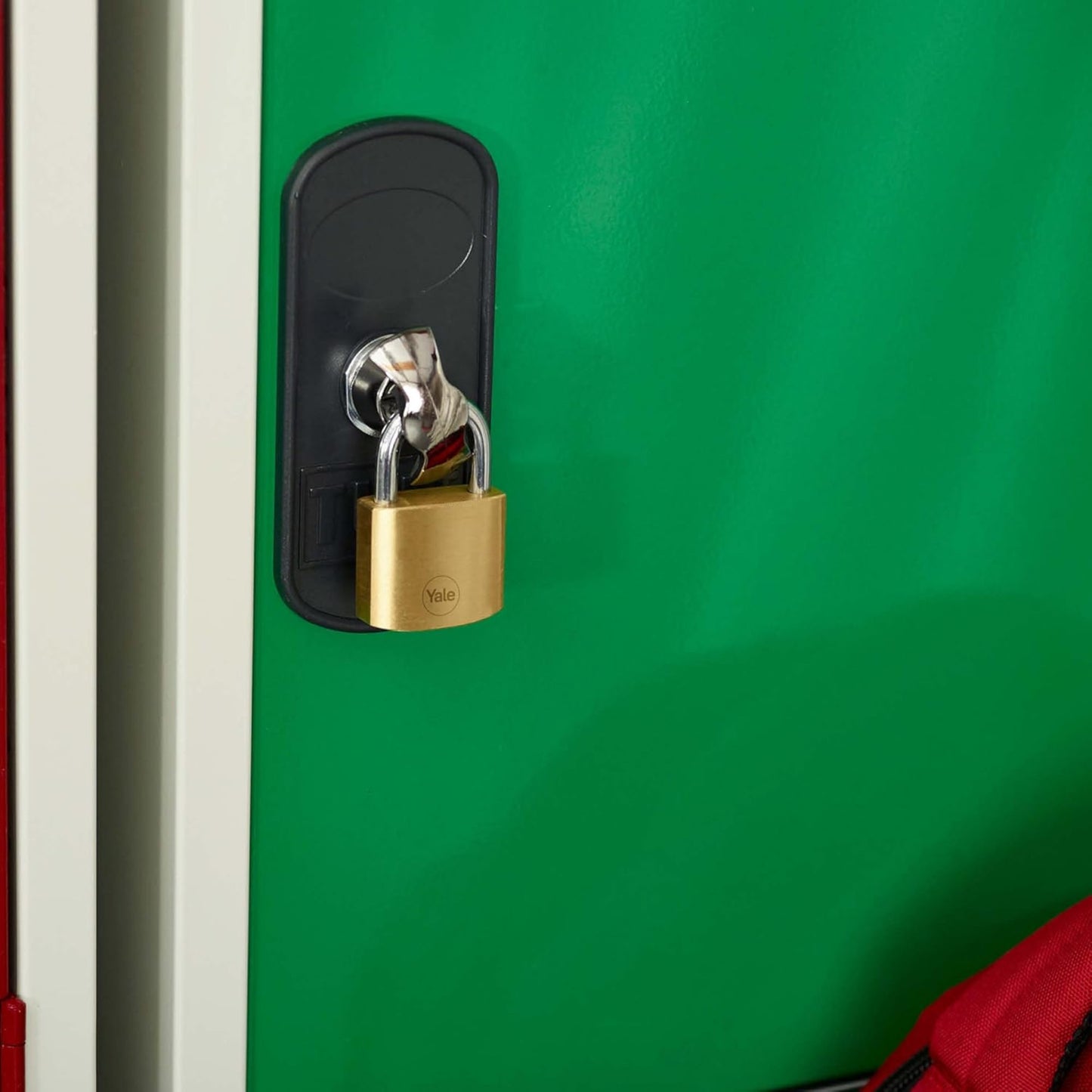 Yale Standard 25mm Brass Padlock x2 Pack Open Steel Shackle 3 keyed Alike Keys