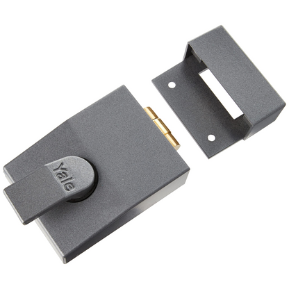 Yale 81 Rollerbolt Nightlatch Push Pull Action Lock Grey Case Chrome Cylinder 92mm