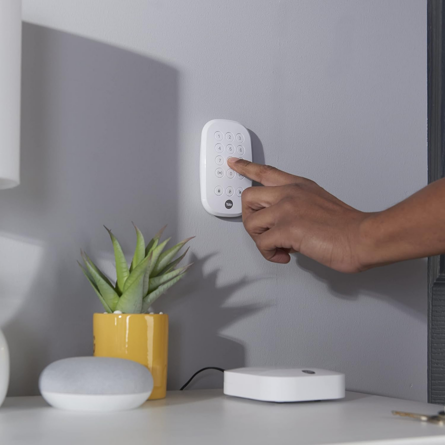 Yale Sync Smart Home Alarm 5-Piece Kit Wireless System with App Control IA-305