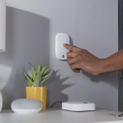 Yale Sync Smart Home Alarm 5-Piece Kit Wireless System with App Control IA-305