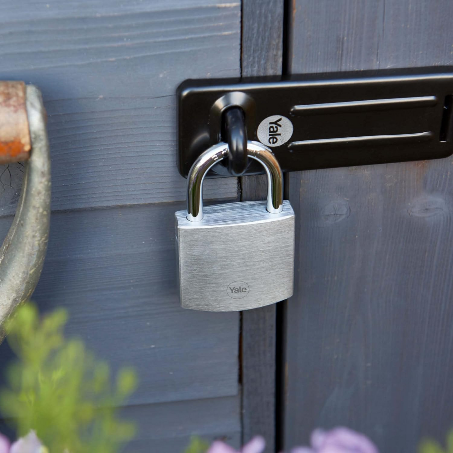 Yale Steel Hasp Staple 120mm for Secure Gates Sheds High Protection Y135B/120/BK
