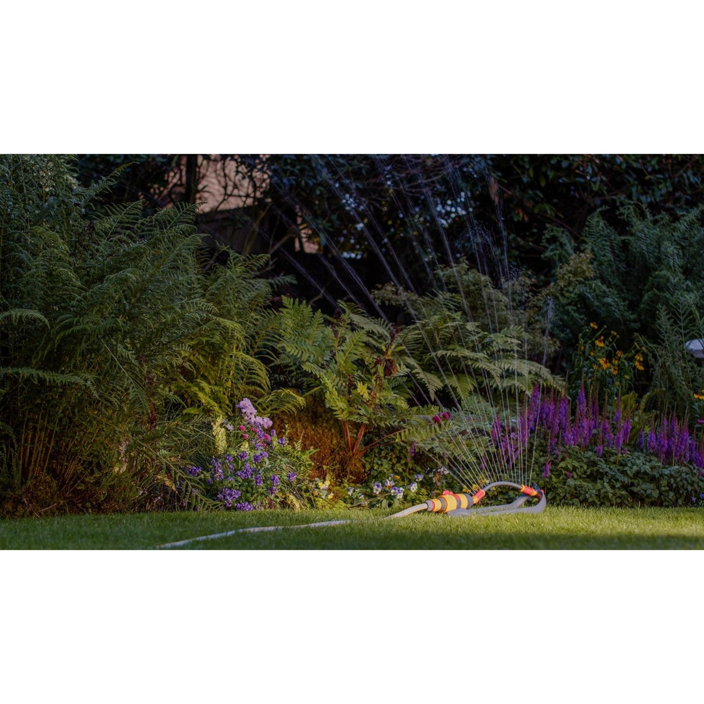 Hozelock Rectangular Oscillating Sprinkler AquaSave Pro Adjustable Cover and Flow