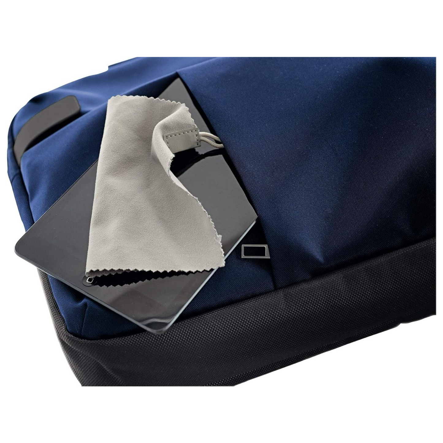Leitz 13.3 Inch Lightweight Laptop Messenger Shoulder Bag  Titan Blue 60180069
