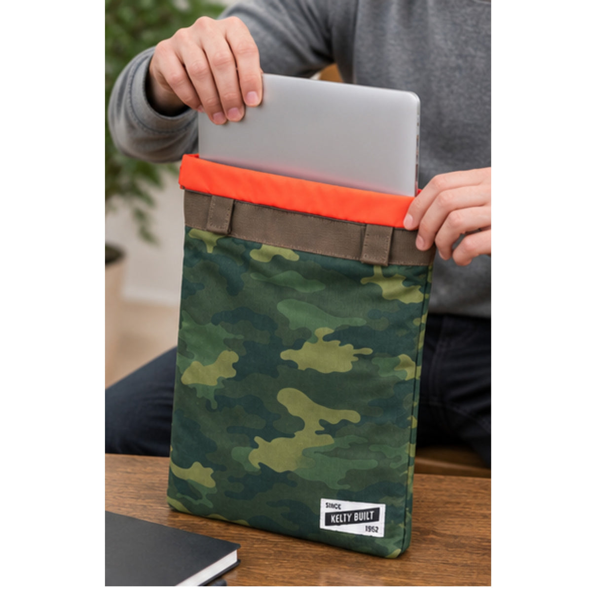 Kelty Stash Pocket for Backpacker Hiking Camping - Green Camo, 7 Litres
